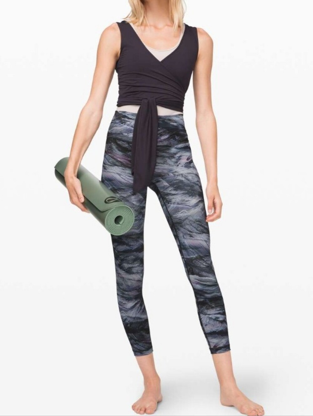 NWT Lululemon Twist Me Up Crop Tank Top Intergalactic Size 8